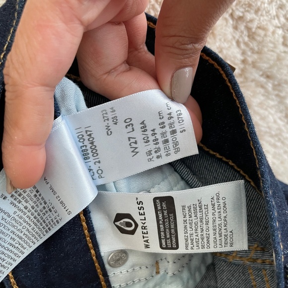 BNWT Levis Jeans Womens Size 27 Blue 724 High Rise Straight Denim - Picture 5 of 13